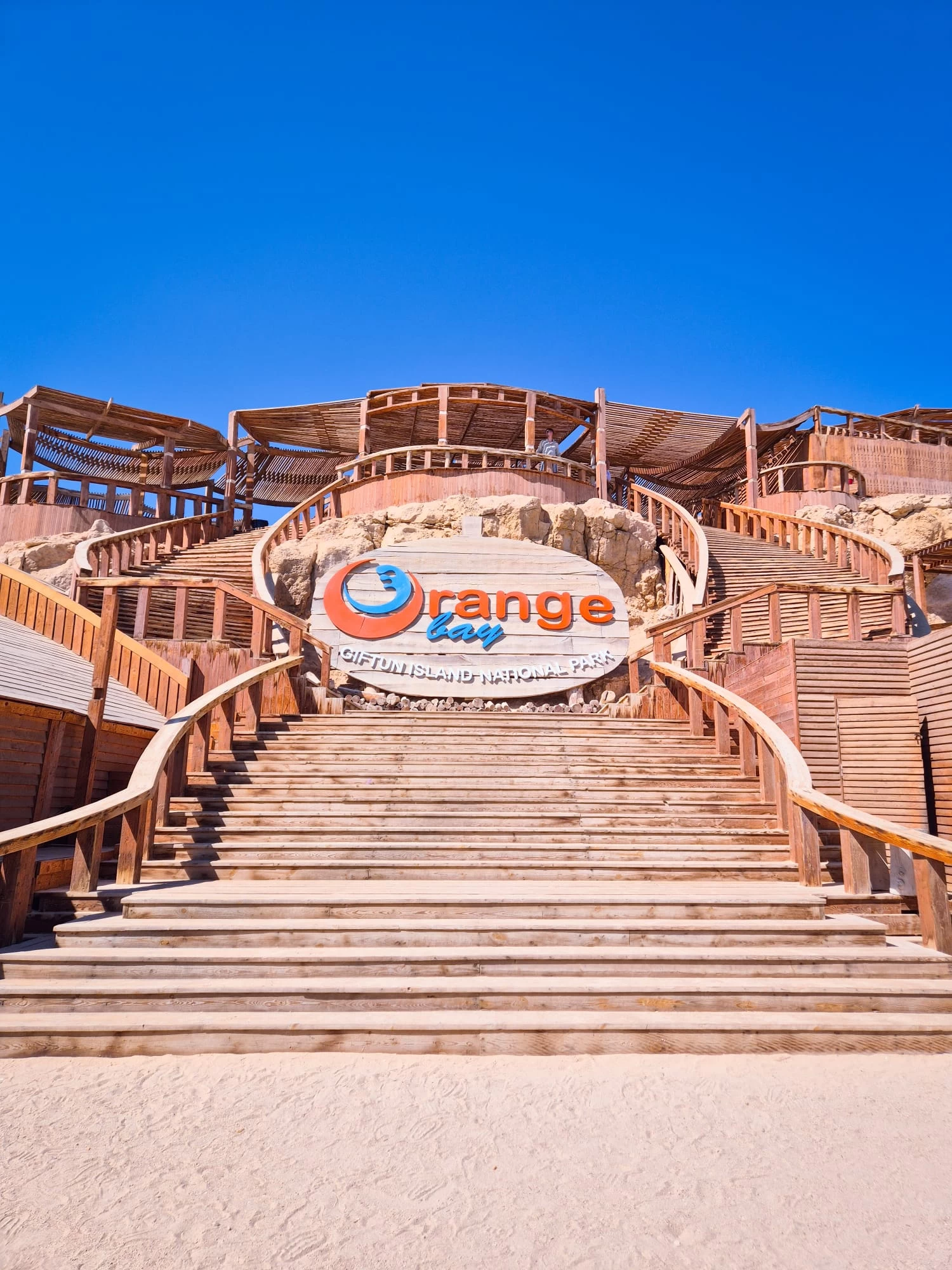 Orange Bay Snorkelling Day Tour }}