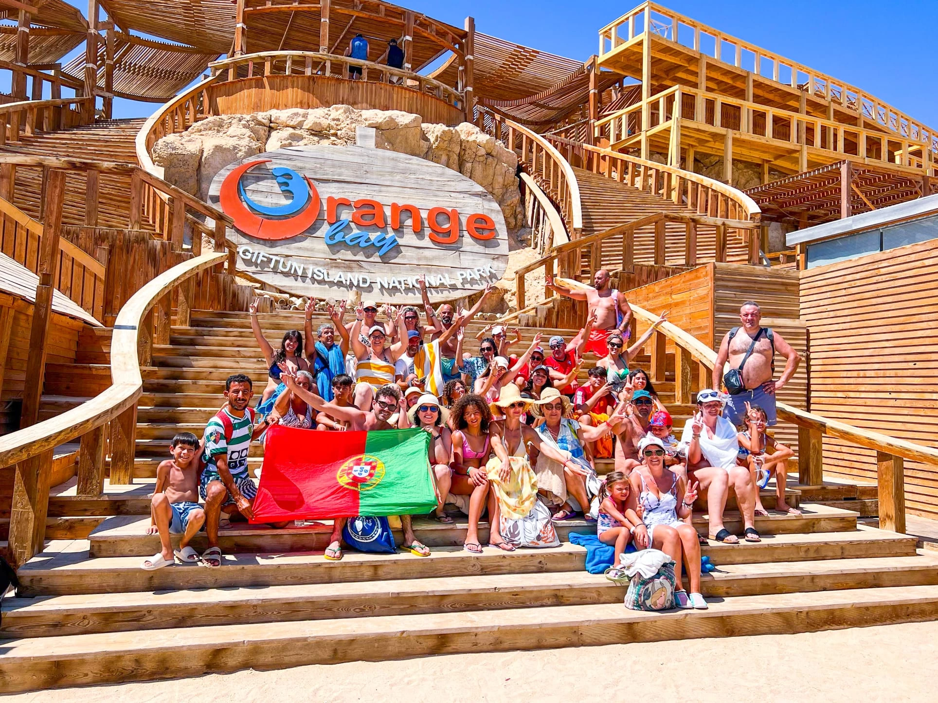 Orange Bay Snorkelling Day Tour }}