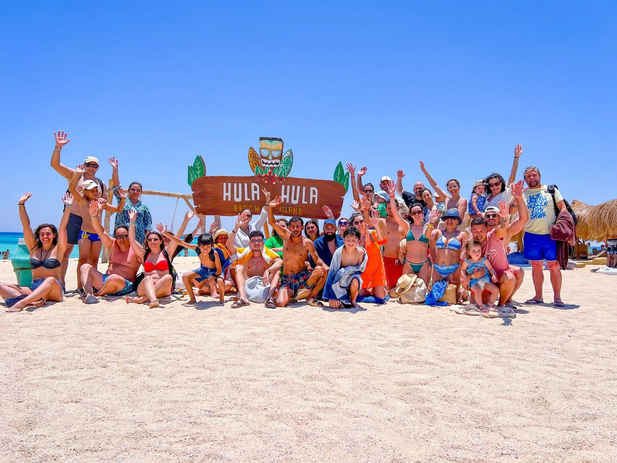 Hula Hula Paradise Island Snorkeling Trip }}