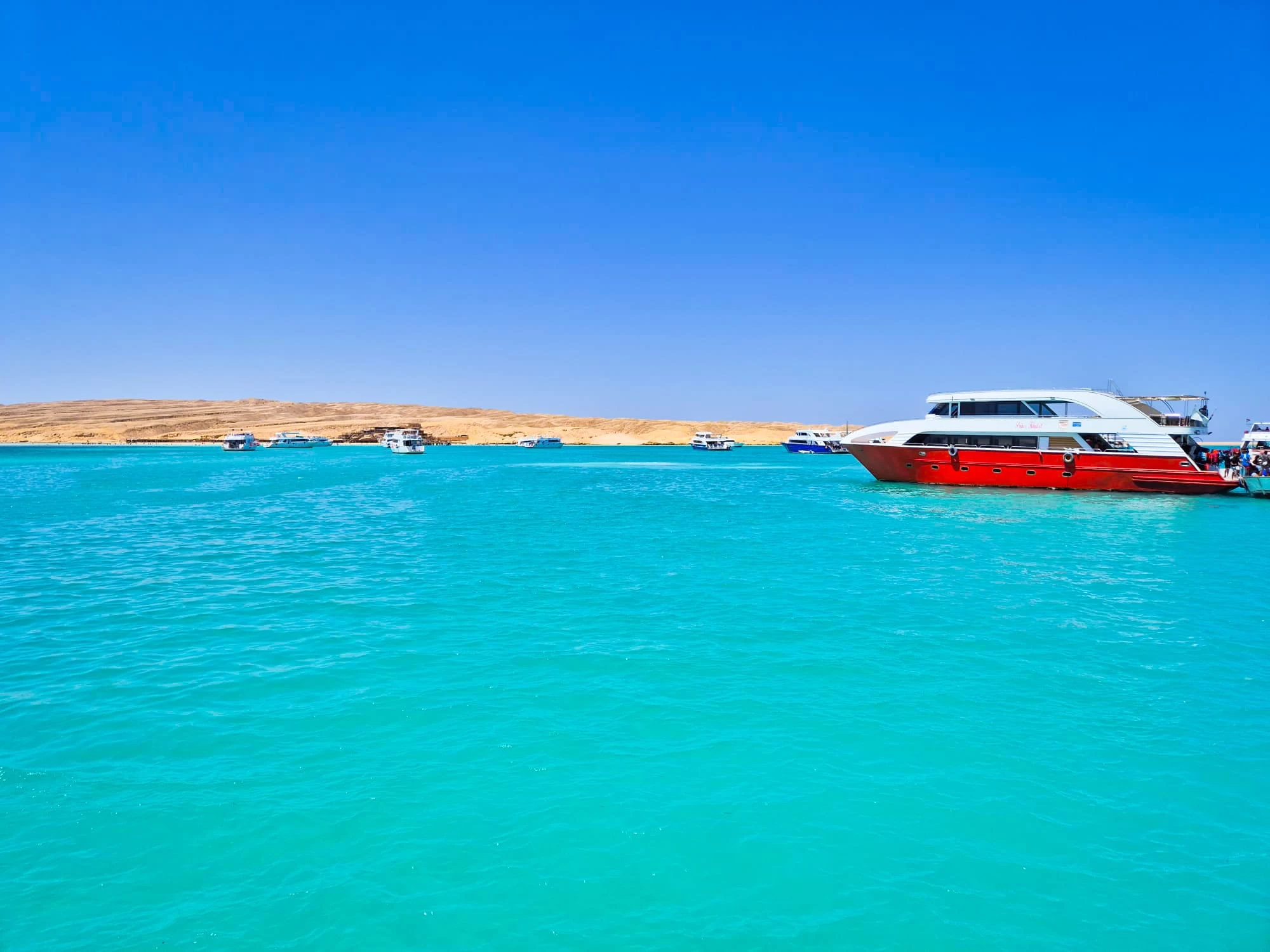 Giftun Wonders Boat Trip (Orange Bay & Hula Hula Paradise Island)