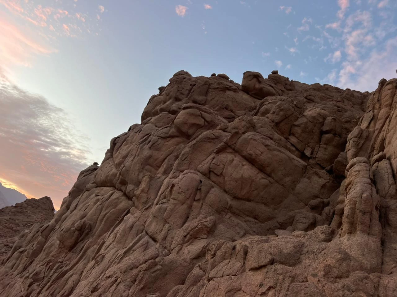 Aventura Matinal de Quadriciclo no Deserto }}