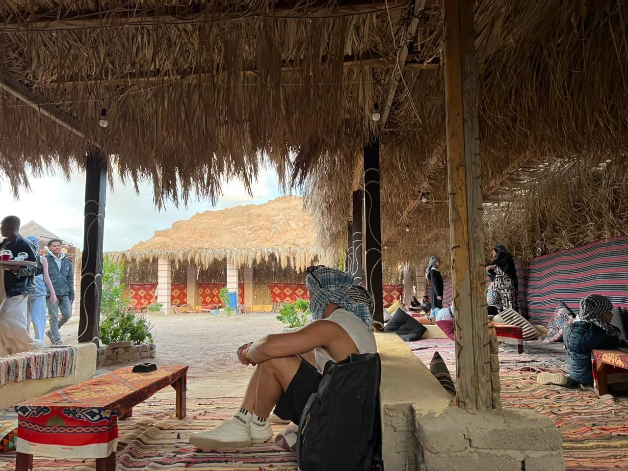 Aventura Matinal de Quadriciclo no Deserto }}