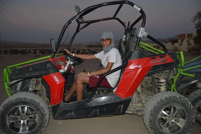 Aventura de Buggy ao Pôr do Sol }}