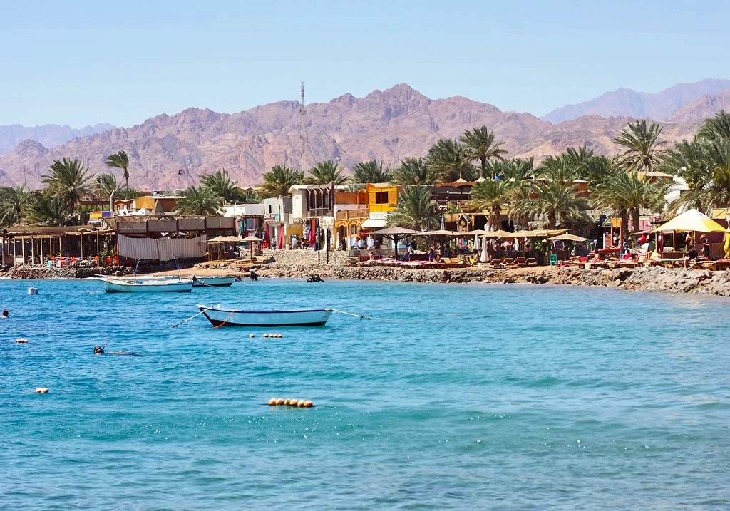Excursão de Um Dia ao Mosteiro de Santa Catarina e Dahab }}