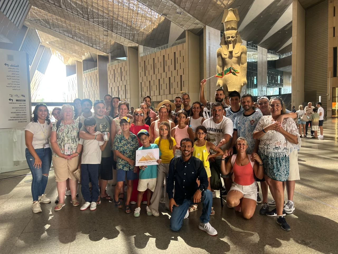 Excursão de Um Dia ao Cairo por Avião a partir de Sharm el-Sheikh }}