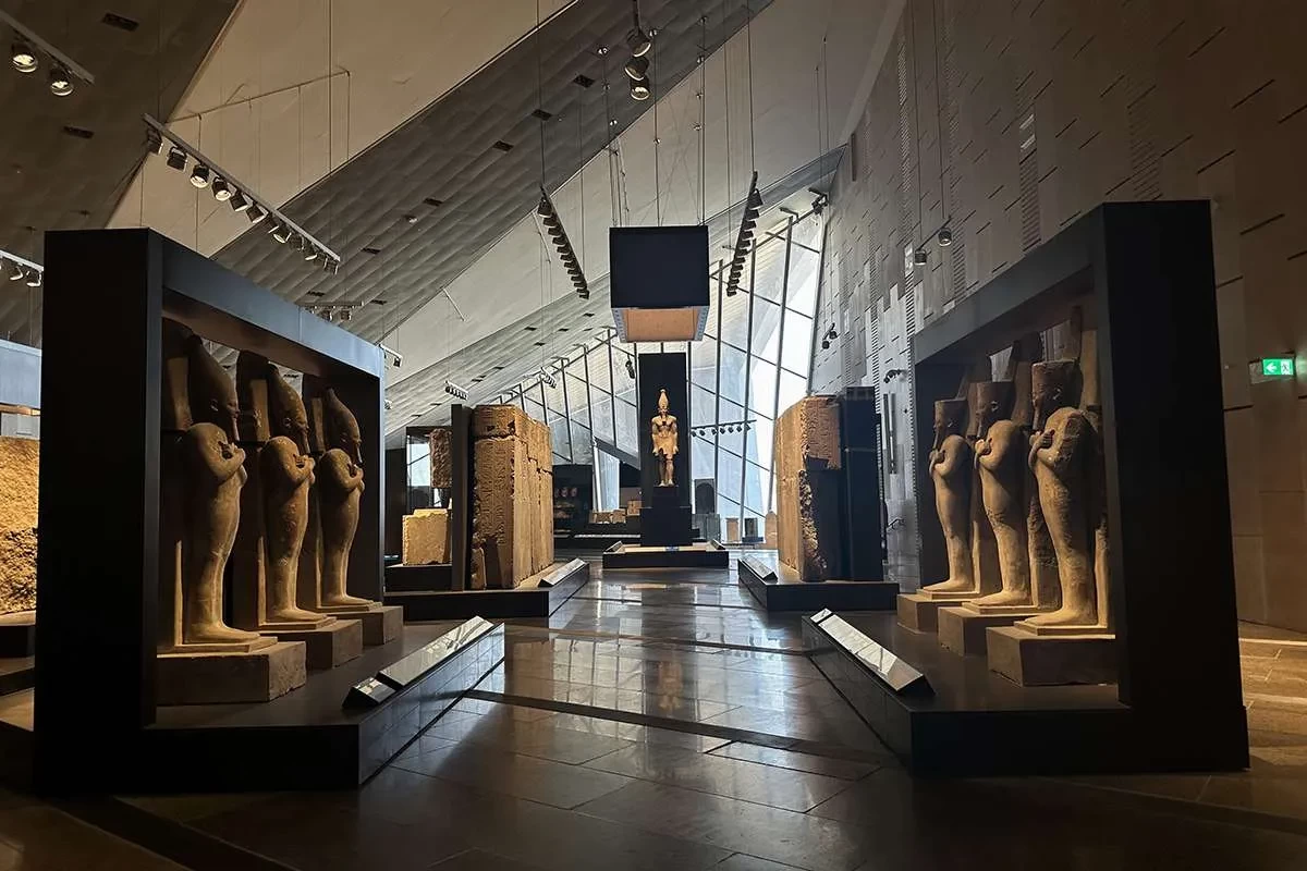 Excursão de Um Dia ao Cairo por Avião a partir de Sharm el-Sheikh }}