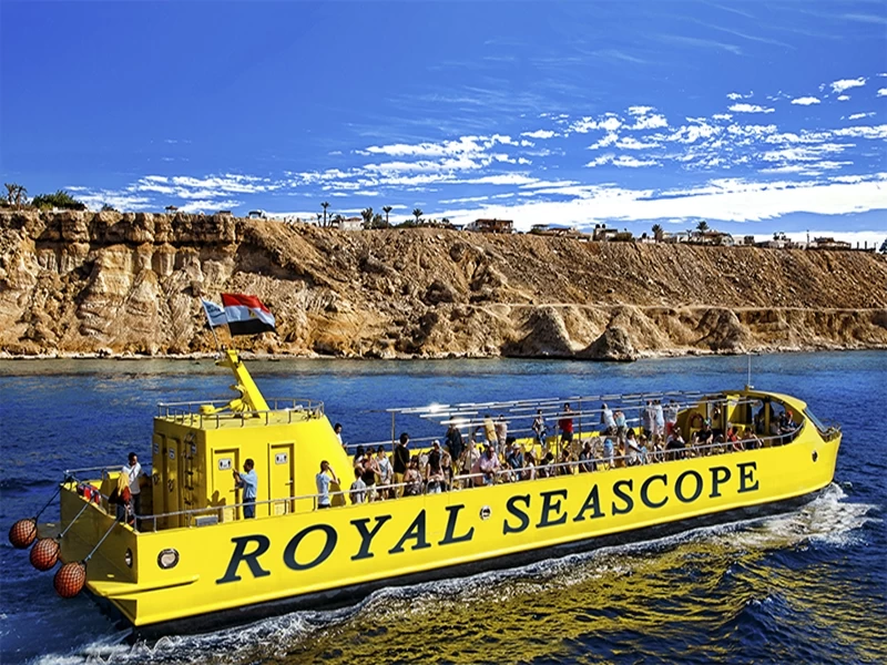 Excursão no Semi-Submarino SeaScope }}