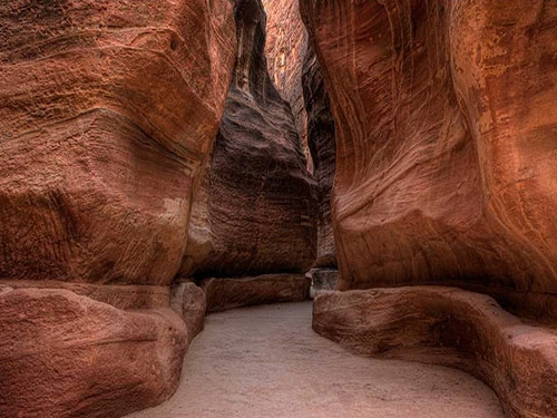 Excursão de Um Dia a Petra a partir de Sharm el-Sheikh }}