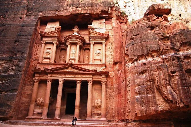 Excursão de Um Dia a Petra a partir de Sharm el-Sheikh }}