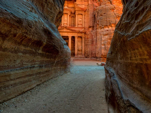 Excursão de Um Dia a Petra a partir de Sharm el-Sheikh }}